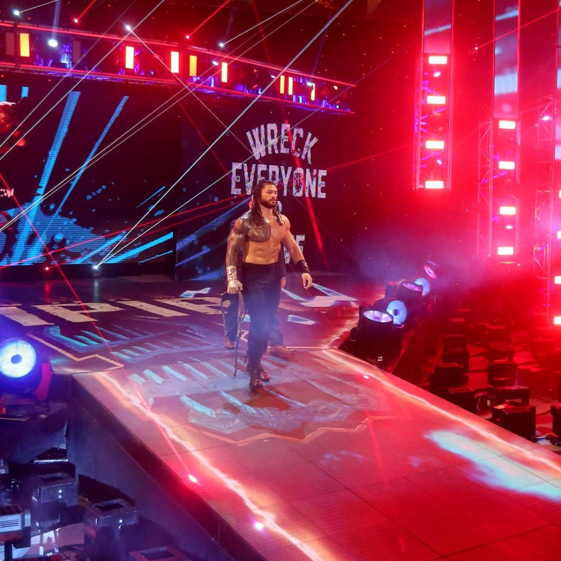 直播wwe体育 @现场直击： WWE体育盛典全程精彩呈现